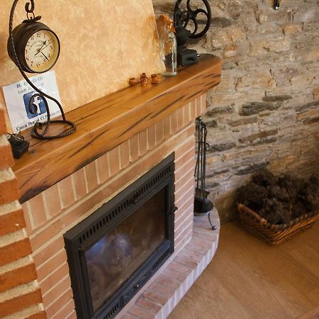 Hostal El Recanto Вега-де-Валькарсе Екстер'єр фото