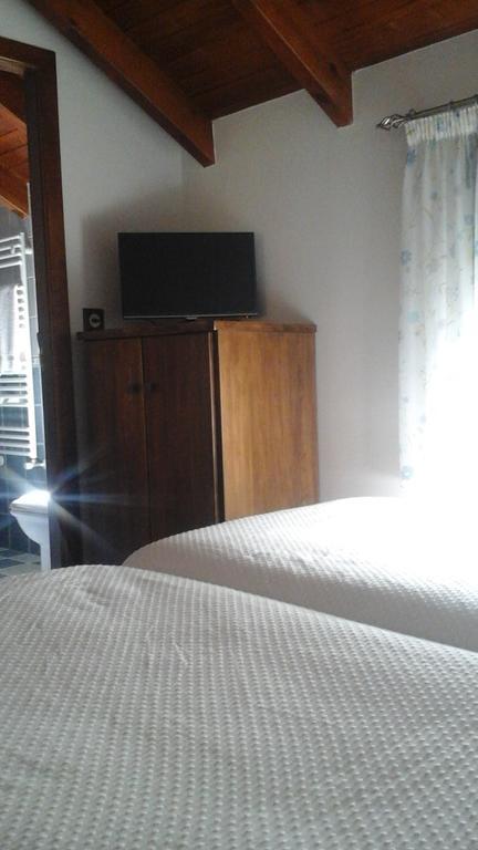 Hostal El Recanto Вега-де-Валькарсе Номер фото