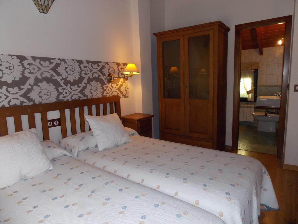 Hostal El Recanto Вега-де-Валькарсе Номер фото