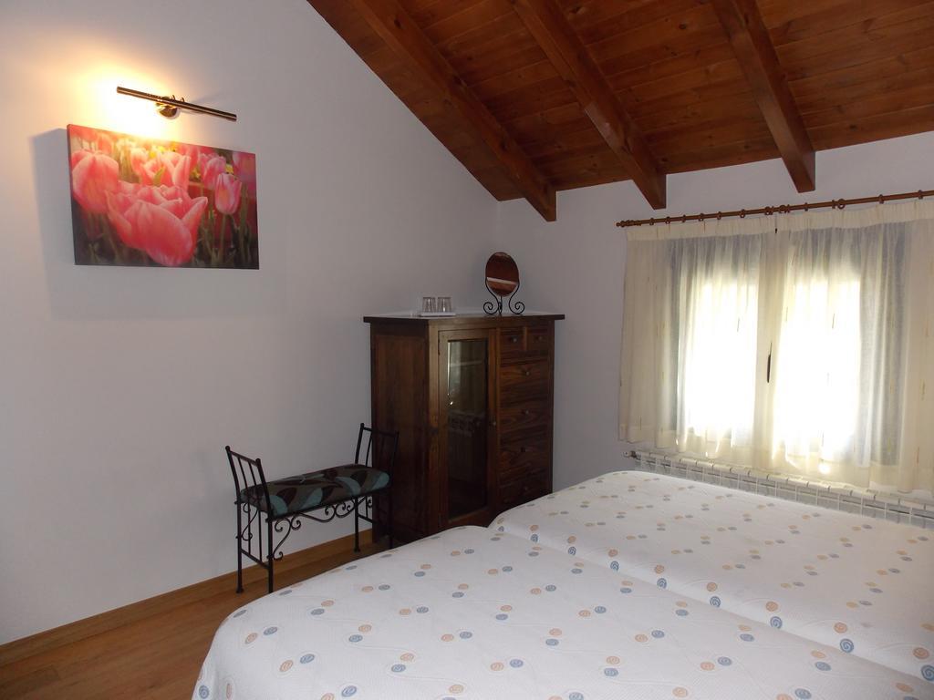 Hostal El Recanto Вега-де-Валькарсе Номер фото