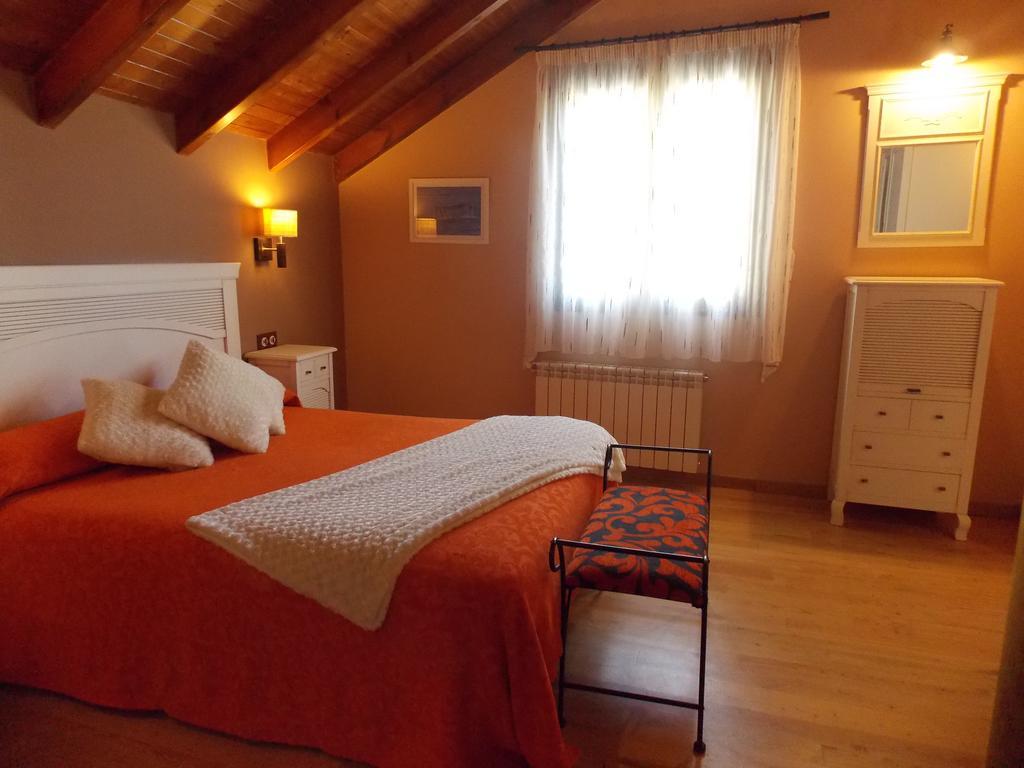 Hostal El Recanto Вега-де-Валькарсе Номер фото