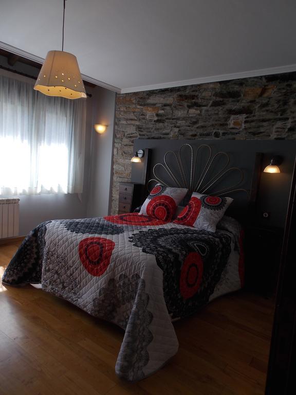 Hostal El Recanto Вега-де-Валькарсе Номер фото