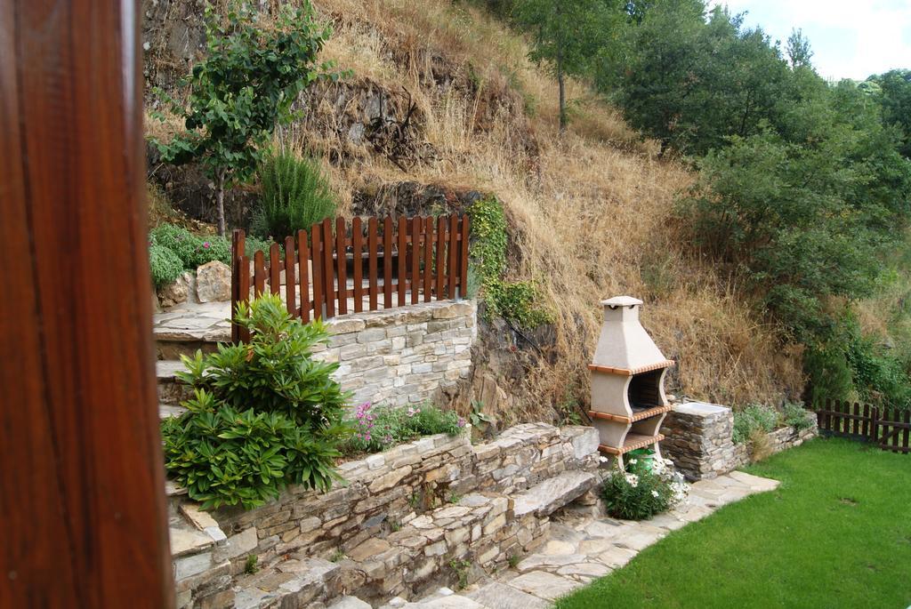 Hostal El Recanto Вега-де-Валькарсе Екстер'єр фото