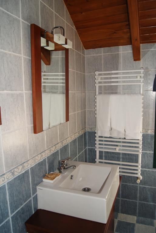 Hostal El Recanto Вега-де-Валькарсе Номер фото