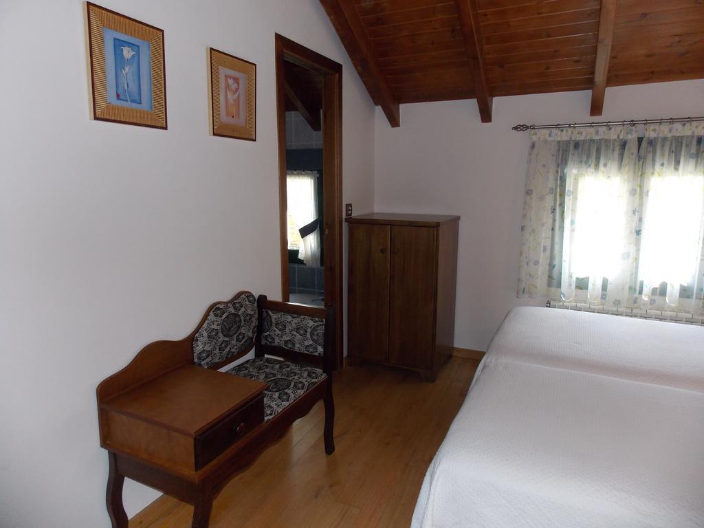 Hostal El Recanto Вега-де-Валькарсе Екстер'єр фото